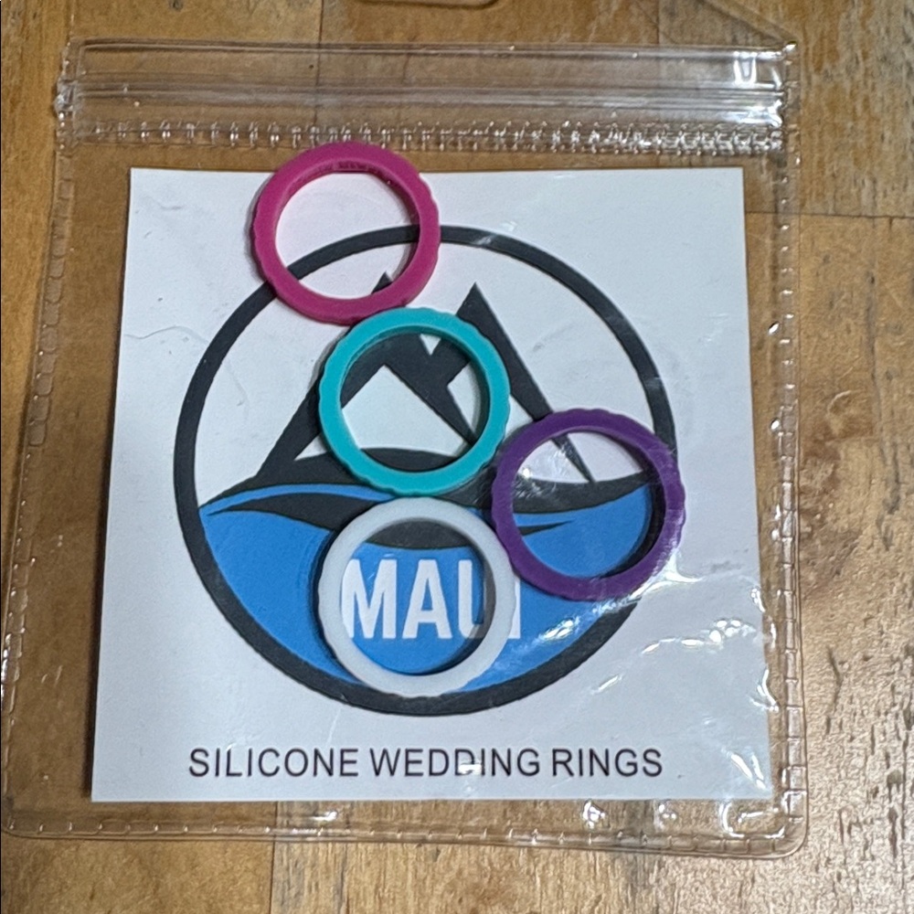 NWT Maui Silicone Wedding Rings Set size 9